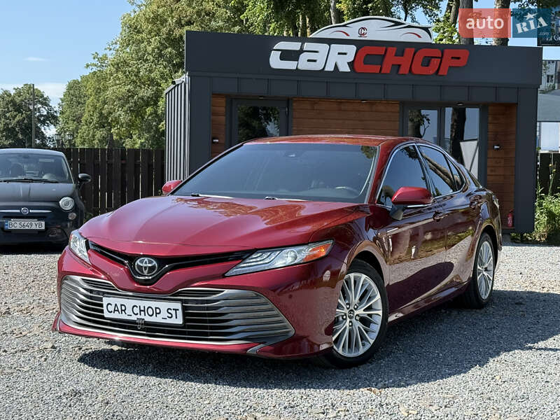 Toyota Camry 2018