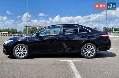 Седан Toyota Camry 2016 в Києві
