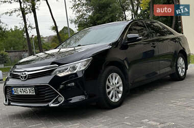 Седан Toyota Camry 2017 в Днепре