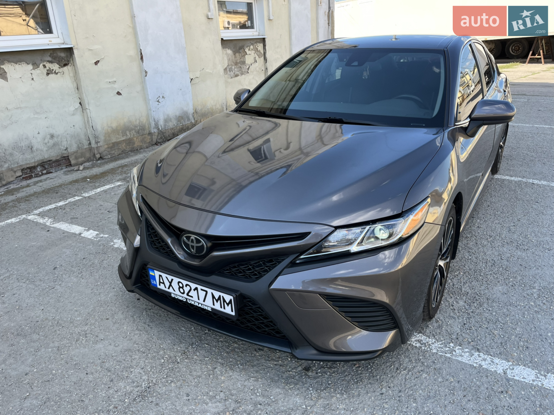 2020 Toyota Camry - мініатюра 3