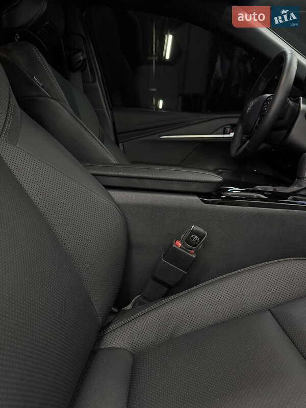 Седан Toyota Camry 2024 в Киеве фото 43 Седан Toyota Camry 2024 в Киеве