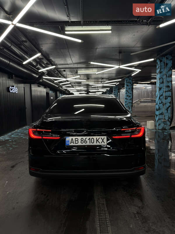 Седан Toyota Camry 2024 в Киеве фото 77 Седан Toyota Camry 2024 в Киеве