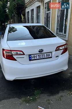 Седан Toyota Camry 2013 в Одессе
