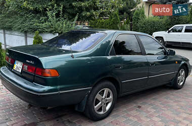 Седан Toyota Camry 1999 в 
