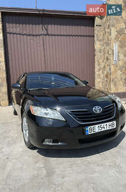 Седан Toyota Camry 2007 в Николаеве