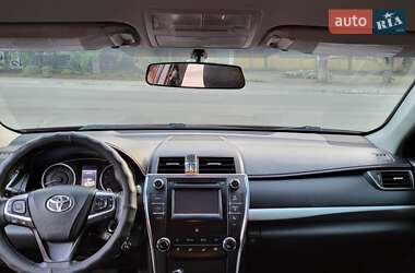 Седан Toyota Camry 2015 в Жовтих Водах