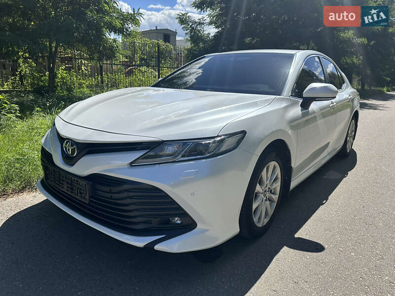 Toyota Camry 2018