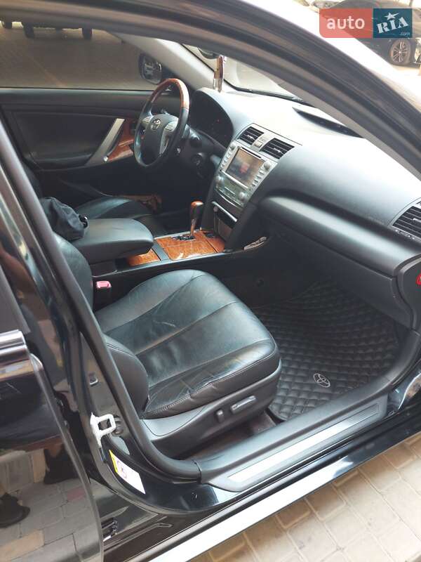 Седан Toyota Camry 2008 в Одессе