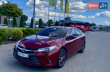 Седан Toyota Camry 2016 в Житомирі