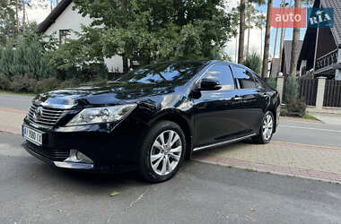 Седан Toyota Camry 2012 в Киеве