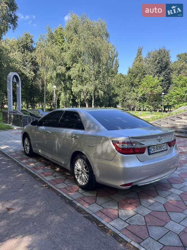 Седан Toyota Camry 2015 в Броварах