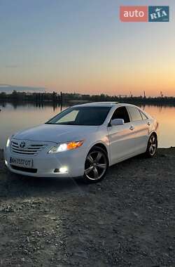 Седан Toyota Camry 2007 в Кременчуге