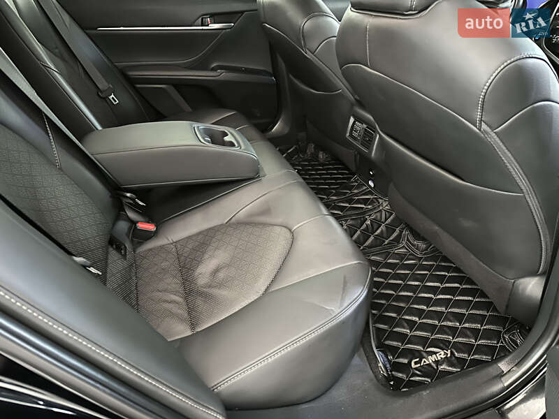 Седан Toyota Camry 2018 в Одесі