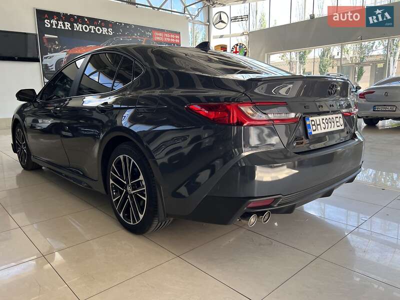 Седан Toyota Camry 2024 в Одесі