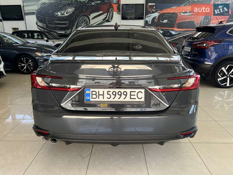 Седан Toyota Camry 2024 в Одесі