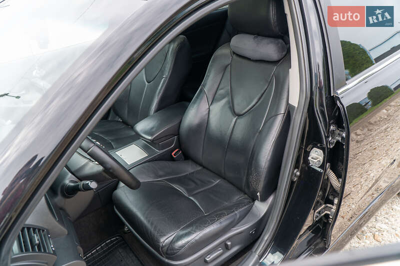 Седан Toyota Camry 2008 в Самборі