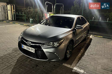 Седан Toyota Camry 2016 в Виннице