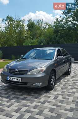 Седан Toyota Camry 2001 в Черкасах