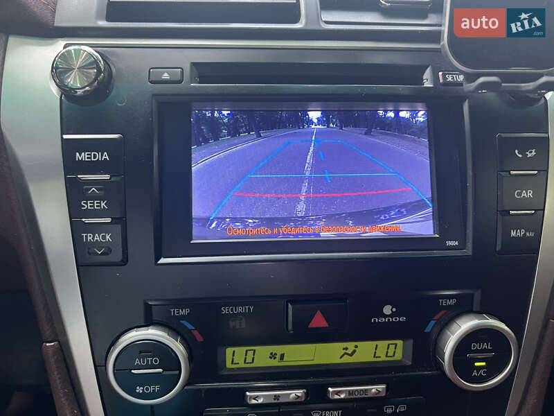 Седан Toyota Camry 2014 в Черновцах