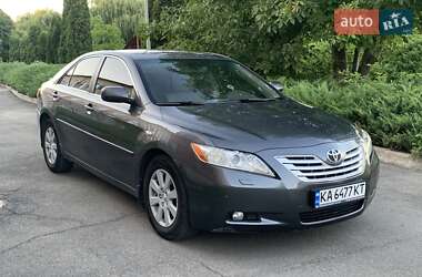 Седан Toyota Camry 2008 в Умани