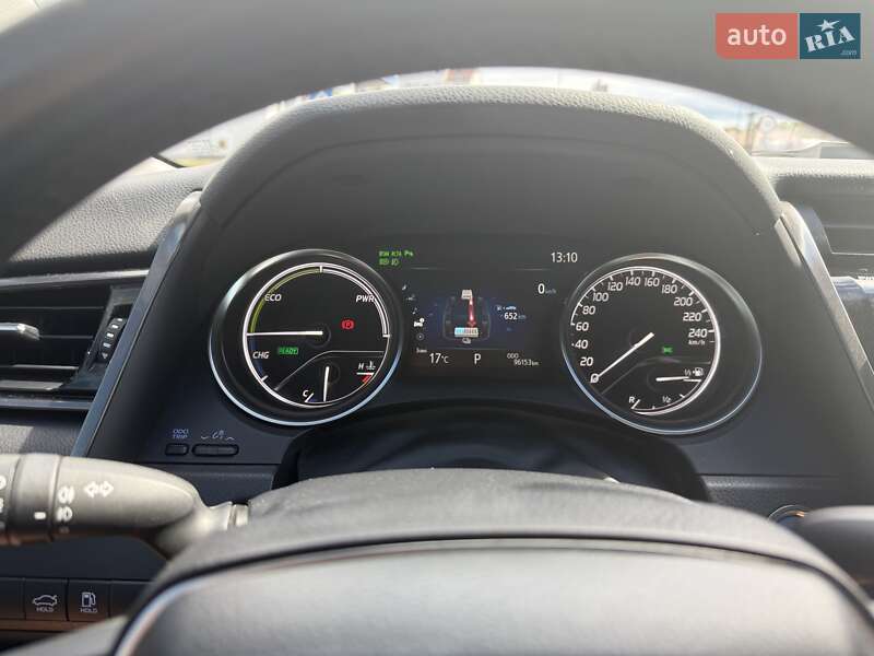 Седан Toyota Camry 2020 в Малині