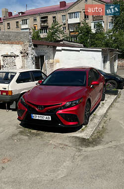 Седан Toyota Camry 2021 в Запоріжжі