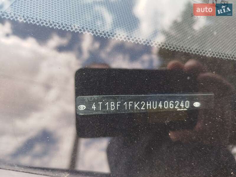 Седан Toyota Camry 2017 в Рівному