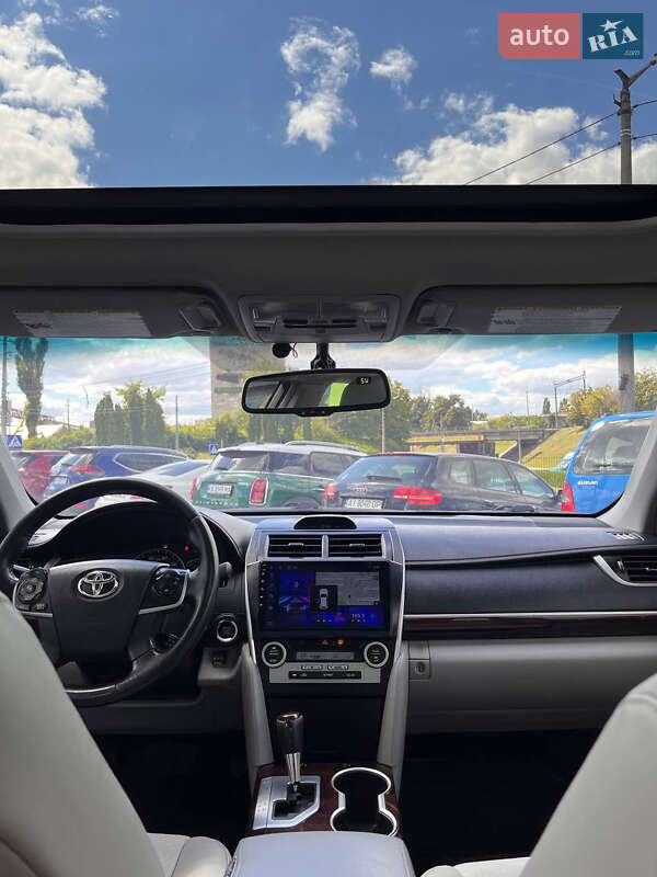 Седан Toyota Camry 2014 в Білій Церкві