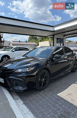 Седан Toyota Camry 2021 в Дніпрі
