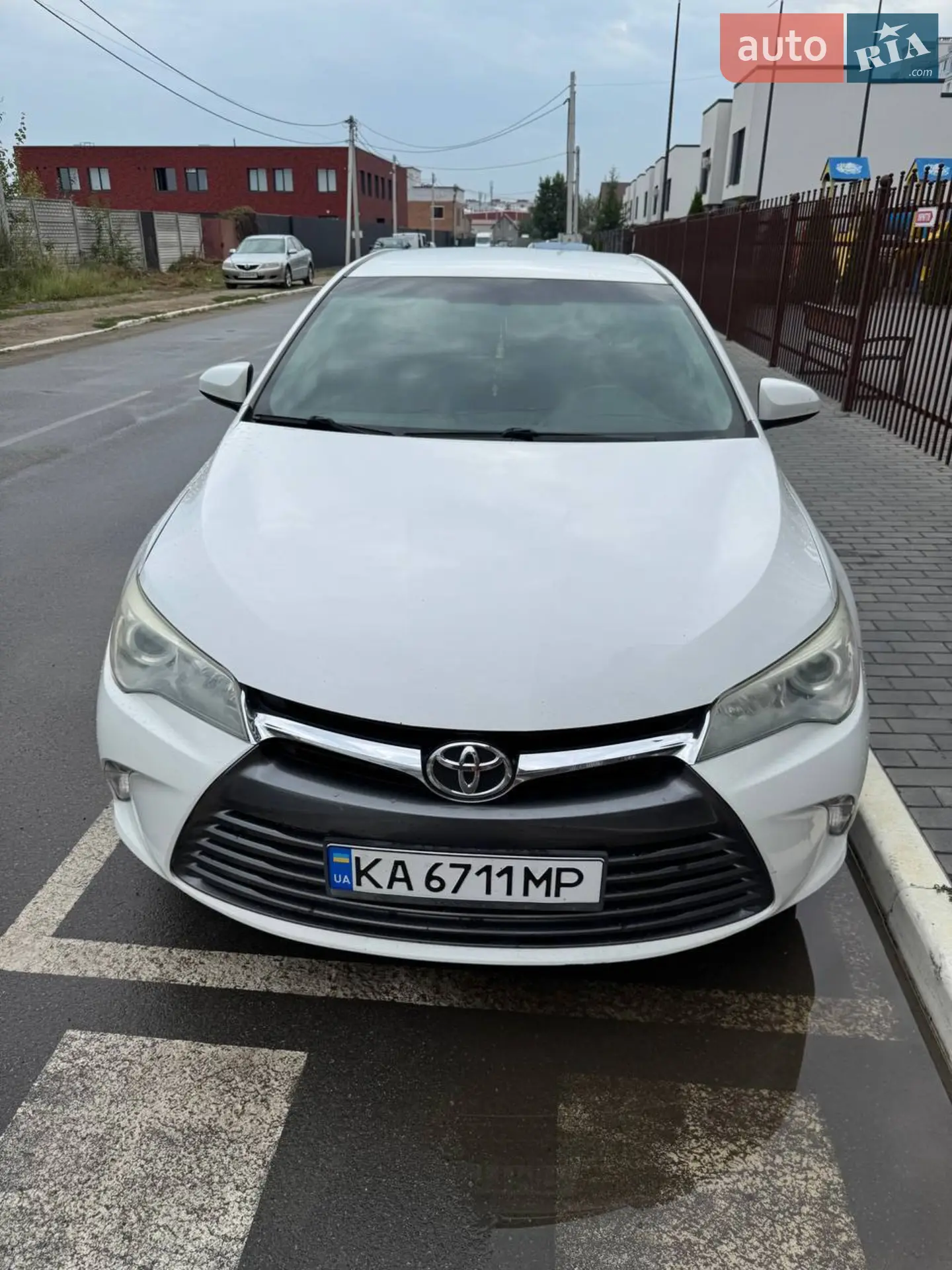2015 Toyota Camry - фото 1