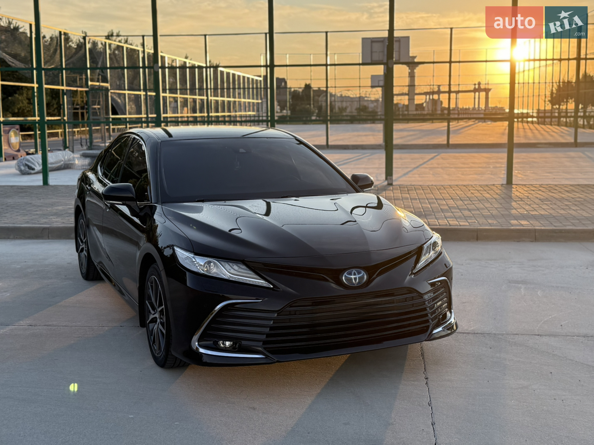 2021 Toyota Camry - мініатюра 3