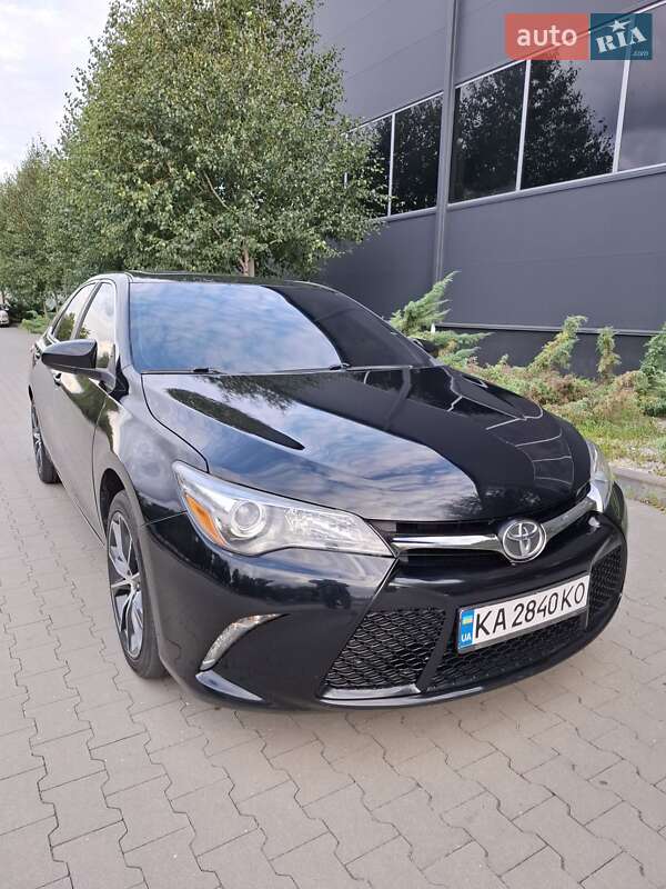 Toyota Camry 2017