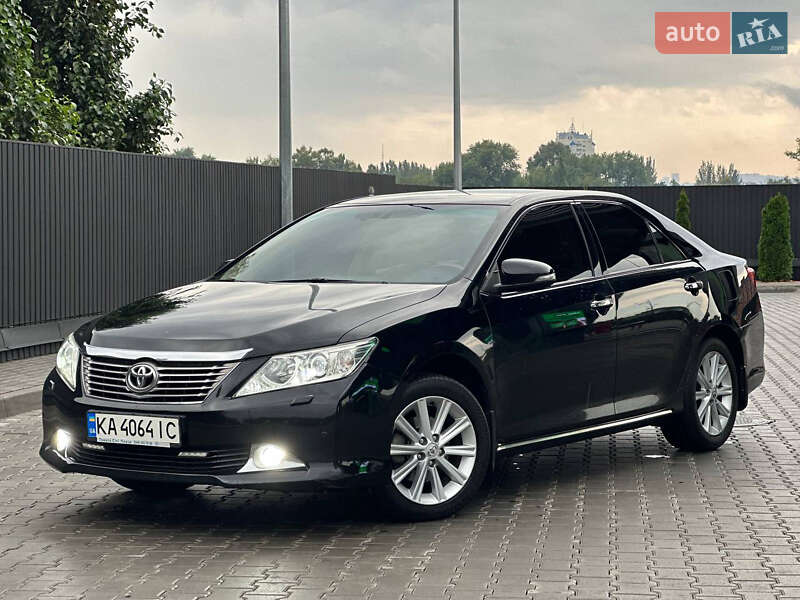 Toyota Camry 2012