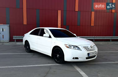 Седан Toyota Camry 2007 в Києві
