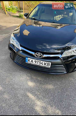 Седан Toyota Camry 2015 в Києві