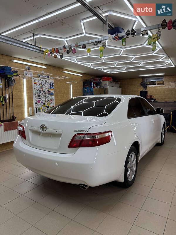 Седан Toyota Camry 2011 в Харкові