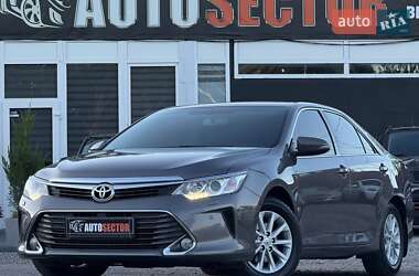 Седан Toyota Camry 2015 в Харькове