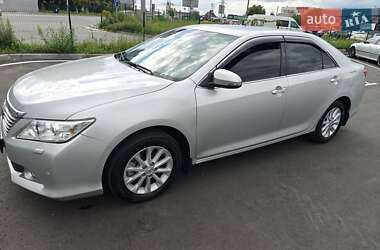 Седан Toyota Camry 2012 в Киеве