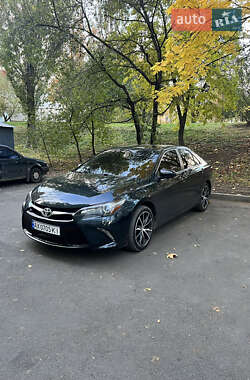 Седан Toyota Camry 2014 в Харкові