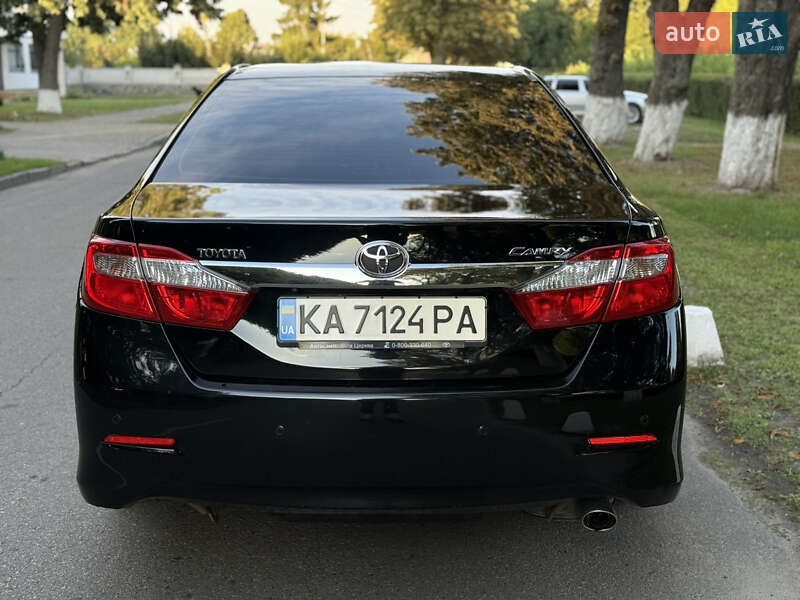 Седан Toyota Camry 2012 в Белой Церкви