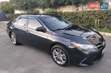 Седан Toyota Camry 2015 в Києві