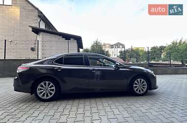 Седан Toyota Camry 2019 в 