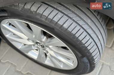 Седан Toyota Camry 2019 в 