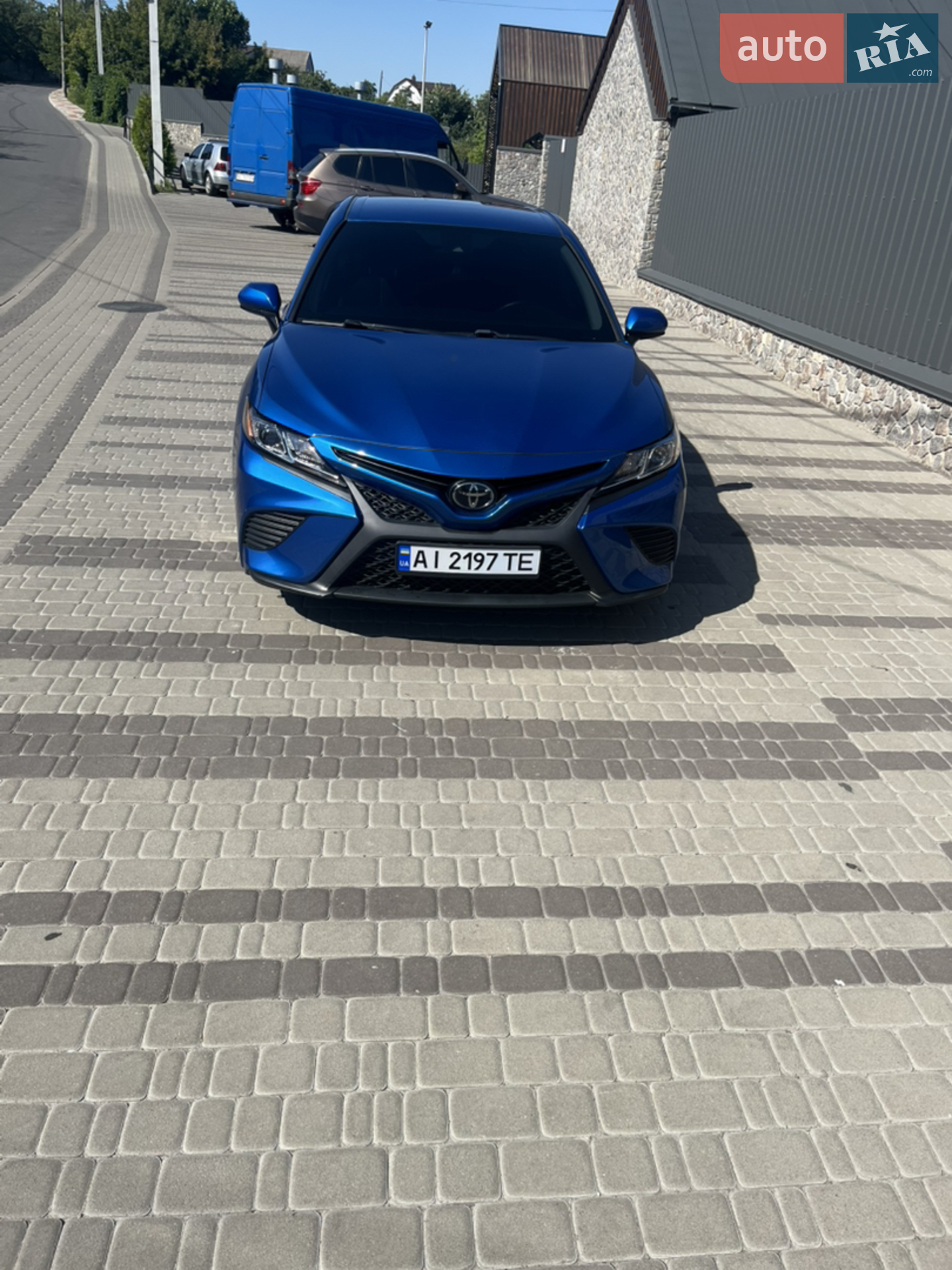 2020 Toyota Camry - мініатюра 3
