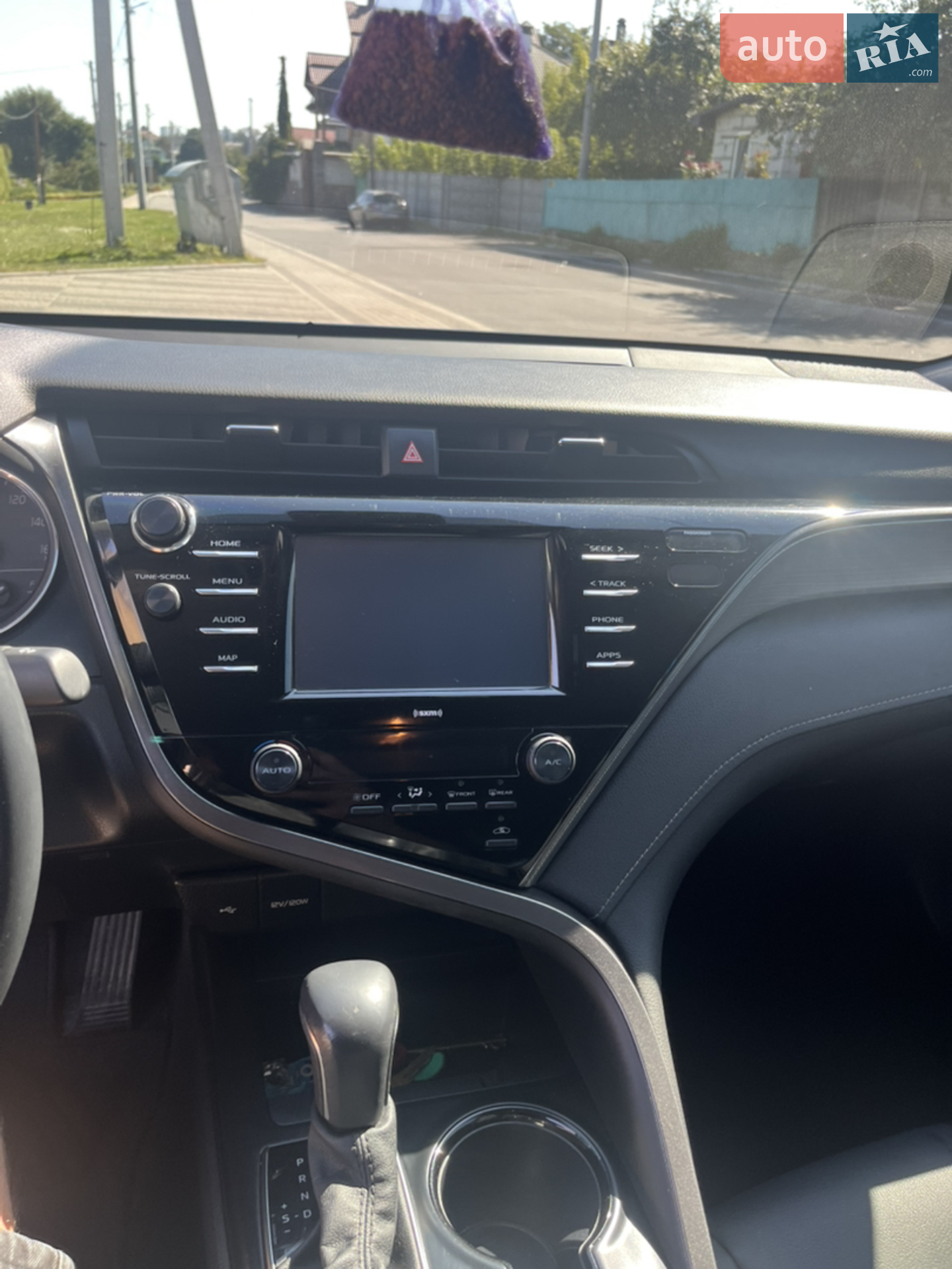2020 Toyota Camry - мініатюра 18