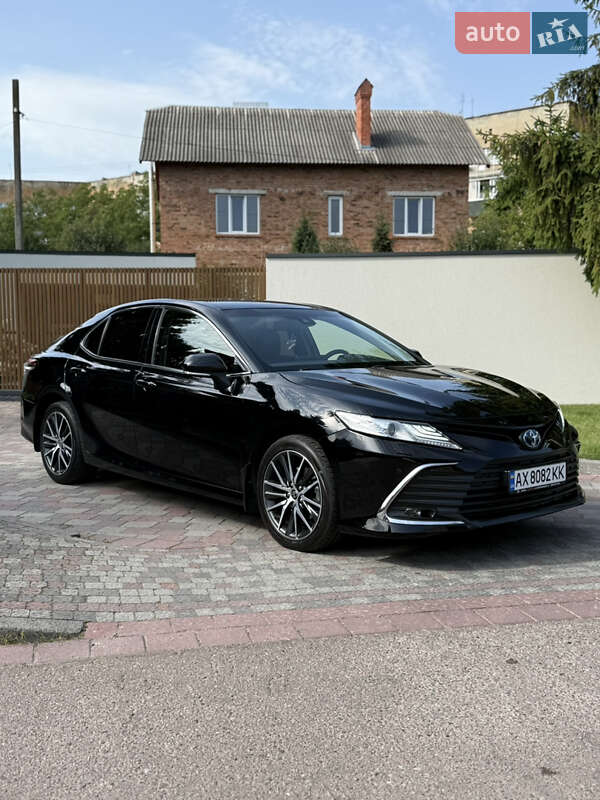 Toyota Camry 2023