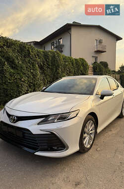 Седан Toyota Camry 2021 в Харькове