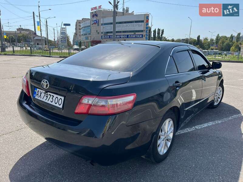 Седан Toyota Camry 2008 в Харькове