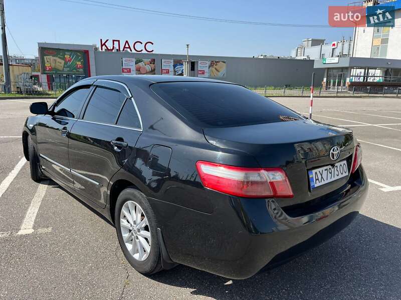 Седан Toyota Camry 2008 в Харькове