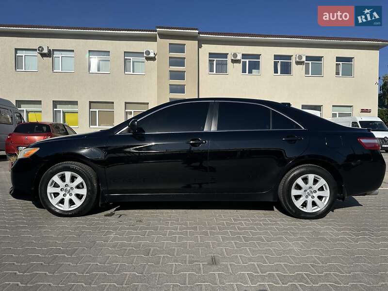 Седан Toyota Camry 2006 в Дніпрі